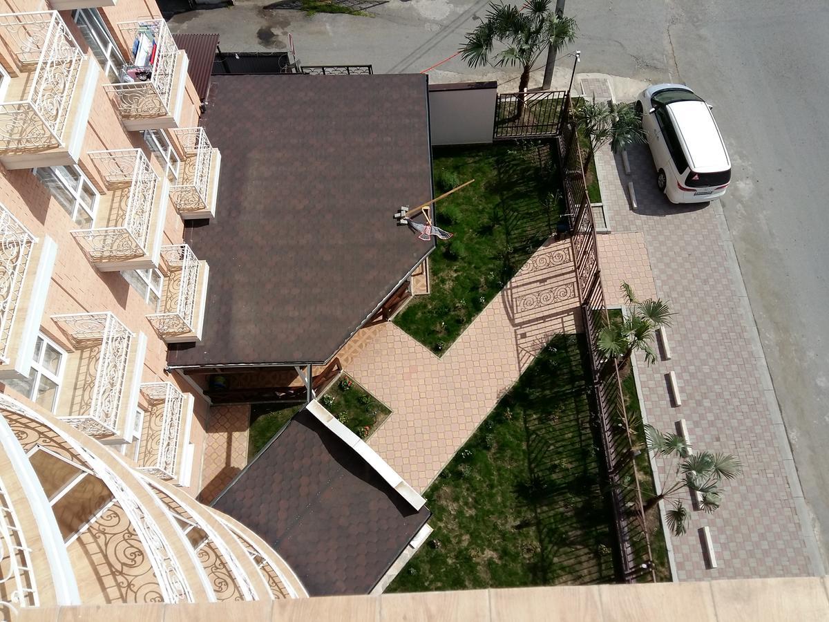 Hotel Acra Sukhumi Exterior photo